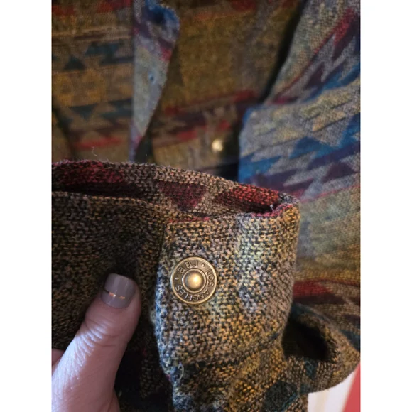 BBJ Los Angeles Aztec Print Knit Snap Cropped women's Jacket SIZE L Trendy - Picture 6 of 11